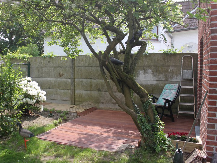 Après Jardin de ville  terrasse en bois 16m² à Mouscon 