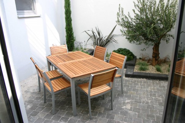 Après jardin de ville 16m² Bruxelles  mobilier extérieur